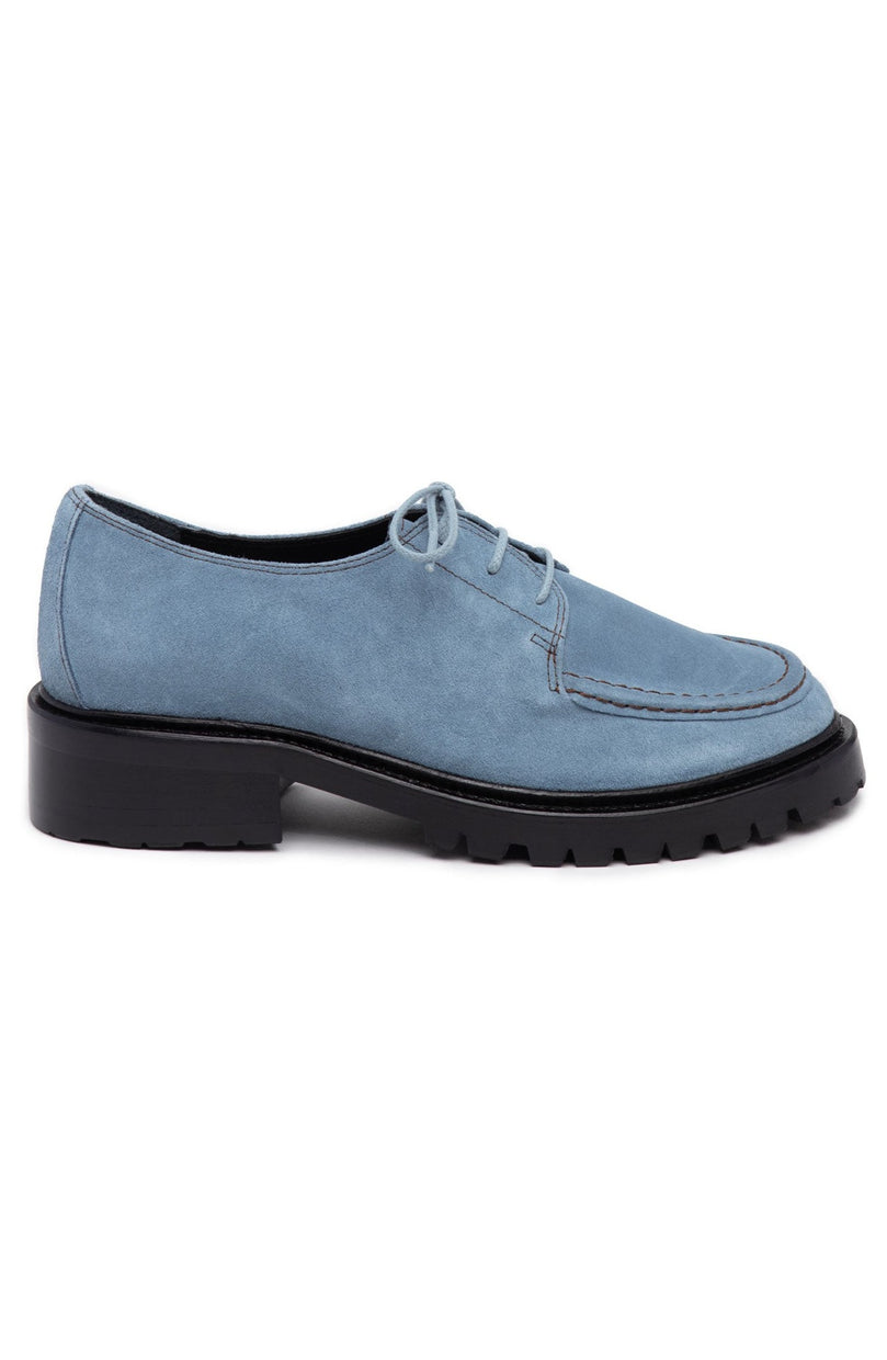 daisy / baby blue suede