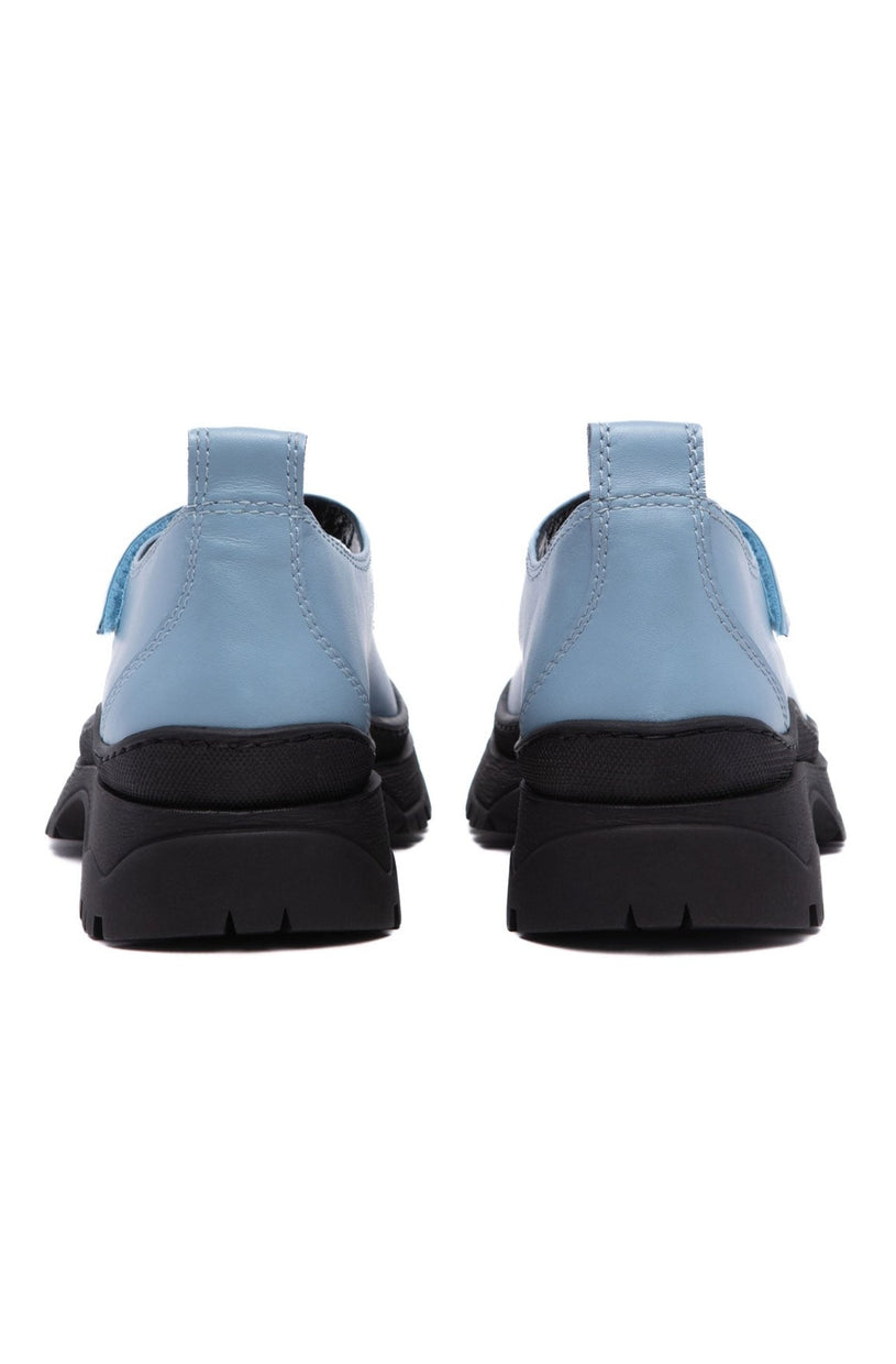 nadia / baby blue calf leather