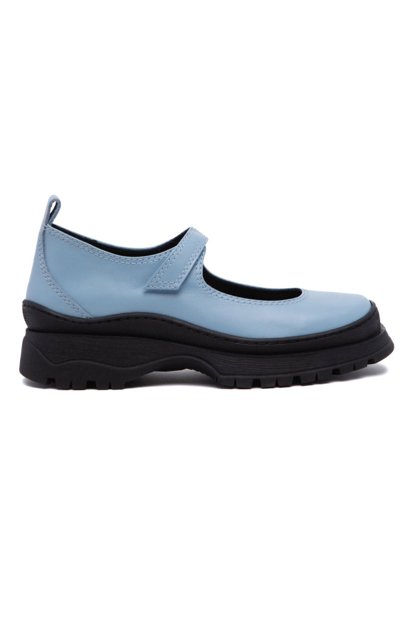 nadia / baby blue calf leather